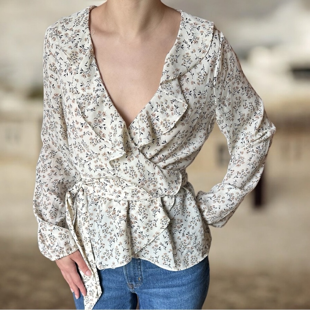 Max Studio Faux Wrap Ruffle Collar Long Sleeve Blouse With Wrap Ties Size Small